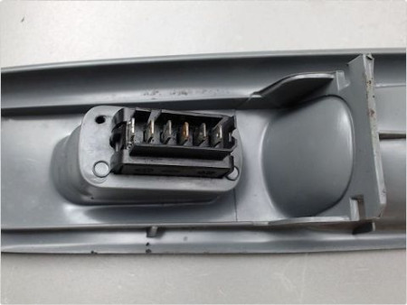 COMMANDE LEVE-GLACE PORTE AVD RENAULT TWINGO