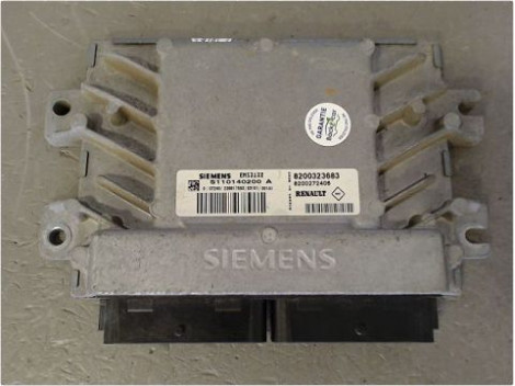 CALCULATEUR MOTEUR RENAULT CLIO