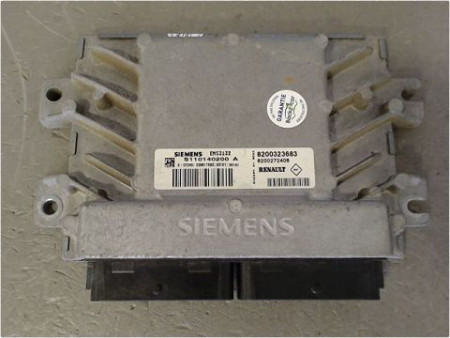 CALCULATEUR MOTEUR RENAULT CLIO
