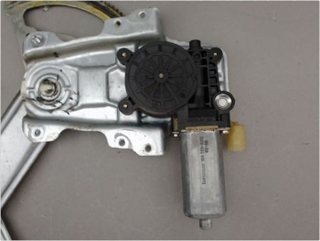 MECANISME LEVE-GLACE AVANT DROIT TOYOTA YARIS