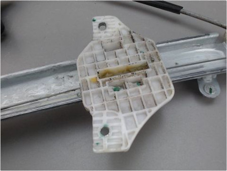 MECANISME LEVE-GLACE AVANT DROIT HYUNDAI I10