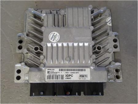 CALCULATEUR MOTEUR FORD FOCUS