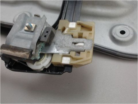 MECANISME LEVE-GLACE AVANT DROIT VOLKSWAGEN CADDY