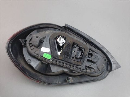 FEU ARRIERE DROIT TOYOTA AYGO