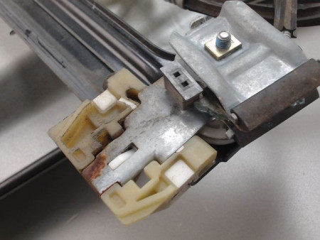 MECANISME LEVE-GLACE AVANT DROIT VOLKSWAGEN TOURAN