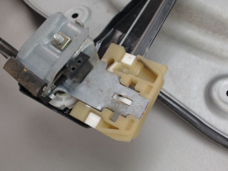 MECANISME LEVE-GLACE AVANT DROIT VOLKSWAGEN TOURAN