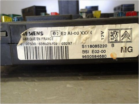 BOITIER GESTION HABITACLE PEUGEOT 206