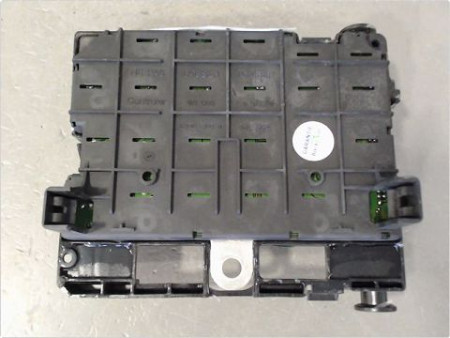 BOITE A FUSIBLES PEUGEOT 307