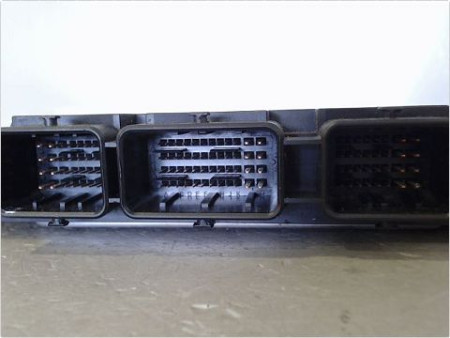 CALCULATEUR MOTEUR RENAULT MEGANE