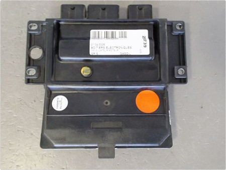 CALCULATEUR MOTEUR RENAULT MEGANE