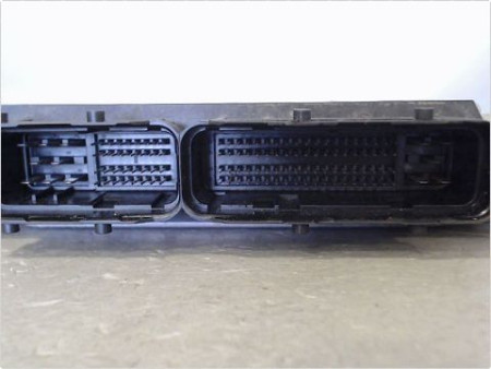 CALCULATEUR MOTEUR TOYOTA AYGO