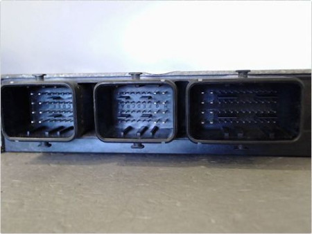 CALCULATEUR MOTEUR PEUGEOT 206