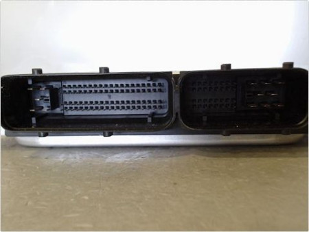 CALCULATEUR MOTEUR VOLKSWAGEN NEWBEETLE