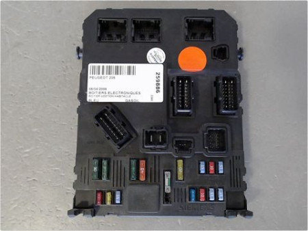 BOITIER GESTION HABITACLE PEUGEOT 206