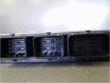 CALCULATEUR MOTEUR PEUGEOT 207