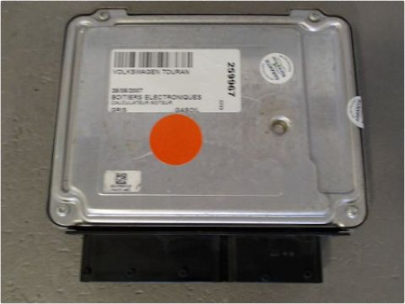 CALCULATEUR MOTEUR VOLKSWAGEN TOURAN
