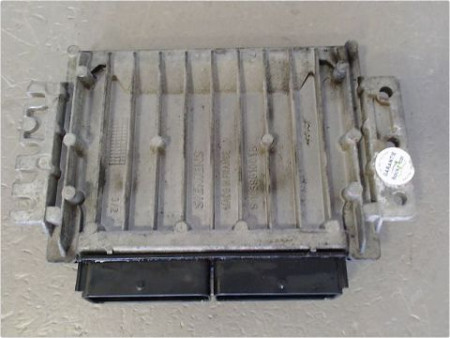 CALCULATEUR MOTEUR RENAULT CLIO