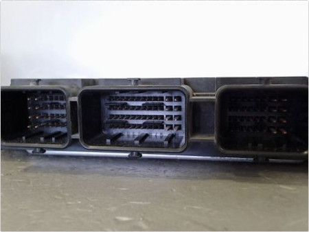 CALCULATEUR MOTEUR PEUGEOT EXPERT