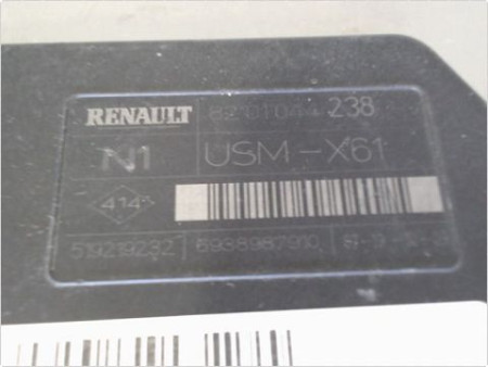 BOITE A FUSIBLES RENAULT KANGOO