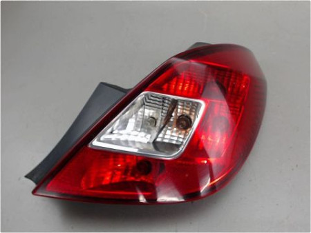 FEU ARRIERE DROIT OPEL CORSA