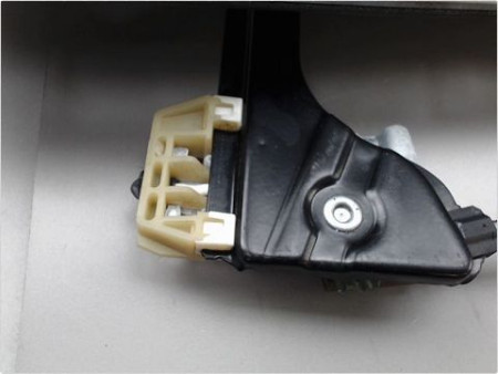 MECANISME LEVE-GLACE AVANT DROIT VOLKSWAGEN CADDY