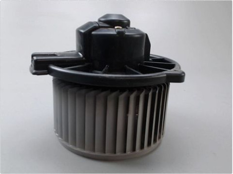 MOTEUR VENTILATEUR CHAUFFAGE TOYOTA YARIS