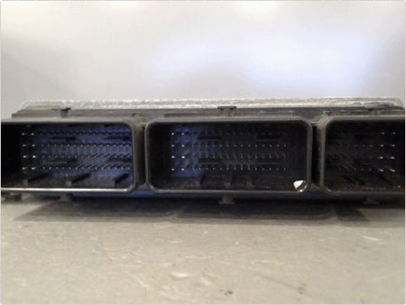 CALCULATEUR MOTEUR RENAULT MEGANE