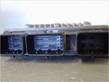 CALCULATEUR MOTEUR PEUGEOT 107