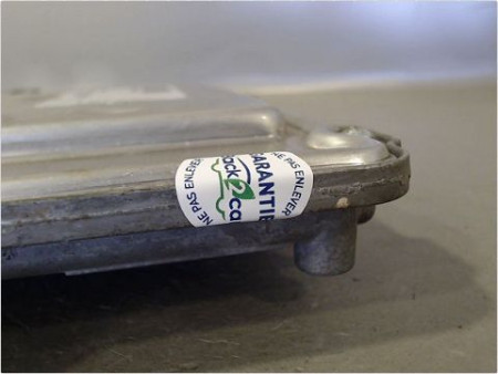 CALCULATEUR MOTEUR RENAULT ESPACE