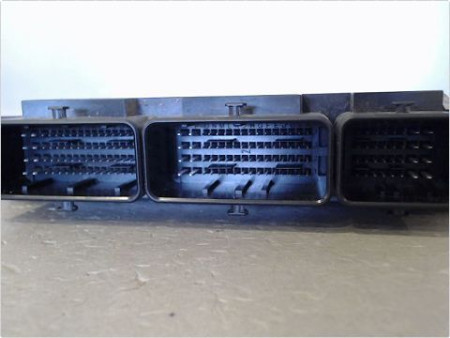 CALCULATEUR MOTEUR RENAULT CAPTUR