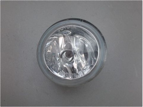 PHARE ANTIBROUILLARD AVANT DROIT TOYOTA YARIS