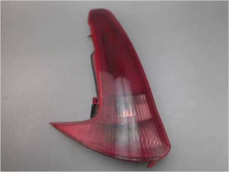FEU ARRIERE GAUCHE  PEUGEOT 206