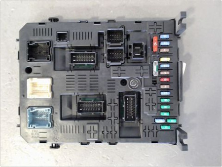 BOITIER GESTION HABITACLE PEUGEOT 308