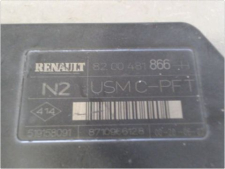 BOITE A FUSIBLES RENAULT MEGANE