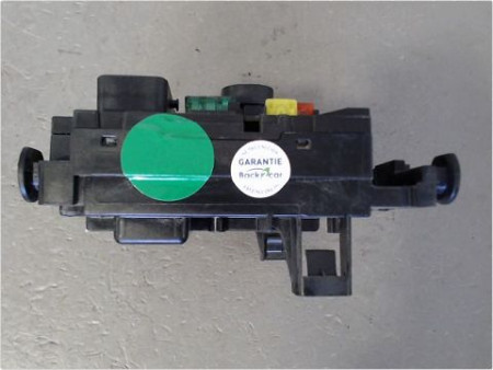 BOITE A FUSIBLES PEUGEOT 307