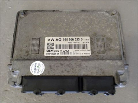 CALCULATEUR MOTEUR VOLKSWAGEN POLO