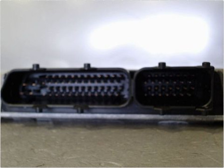CALCULATEUR MOTEUR VOLKSWAGEN POLO