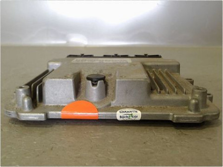 CALCULATEUR MOTEUR RENAULT LAGUNA