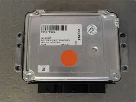 CALCULATEUR MOTEUR FORD FOCUS