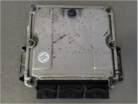 CALCULATEUR MOTEUR RENAULT ESPACE