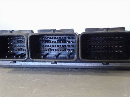 CALCULATEUR MOTEUR RENAULT ESPACE