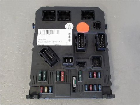 BOITIER GESTION HABITACLE PEUGEOT 206