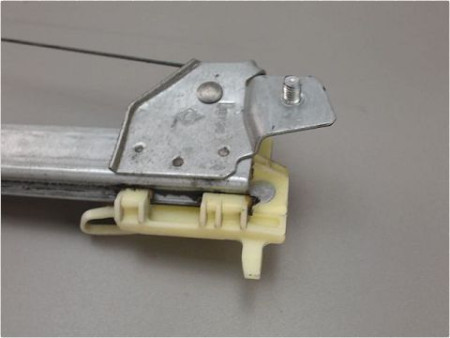 MECANISME LEVE-GLACE AVANT DROIT OPEL VIVARO