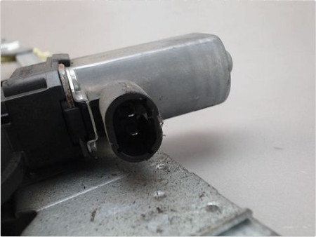 MECANISME LEVE-GLACE AVANT DROIT OPEL VIVARO
