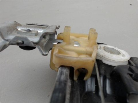 MECANISME LEVE-GLACE AVANT DROIT SEAT IBIZA