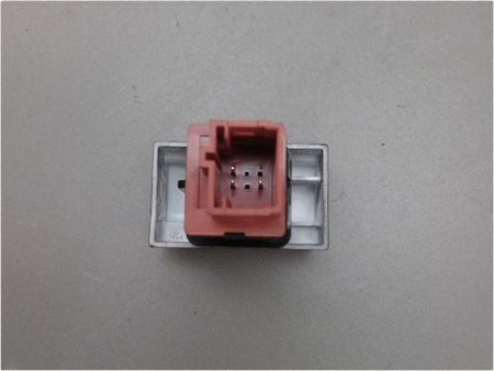 BOUTON DE WARNING CITROEN JUMPY