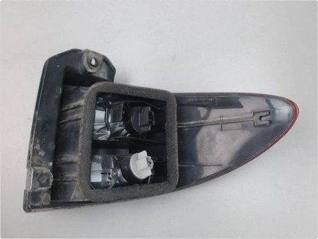 FEU ARRIERE GAUCHE  TOYOTA PREVIA