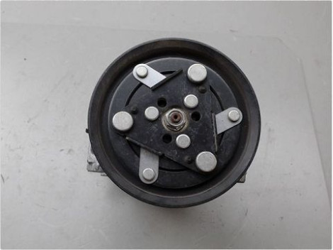 COMPRESSEUR AIR CONDITIONNE RENAULT MEGANE