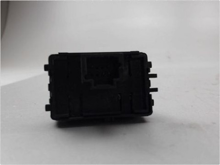 COMMANDE LEVE-GLACE PORTE AVD RENAULT MEGANE