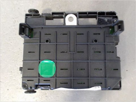 BOITE A FUSIBLES PEUGEOT 206